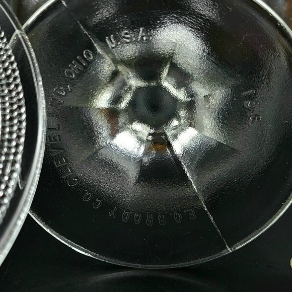 Vintage- Glass Candy Dish with Pedestal & Lid- Beautiful - Picture 10 of 10